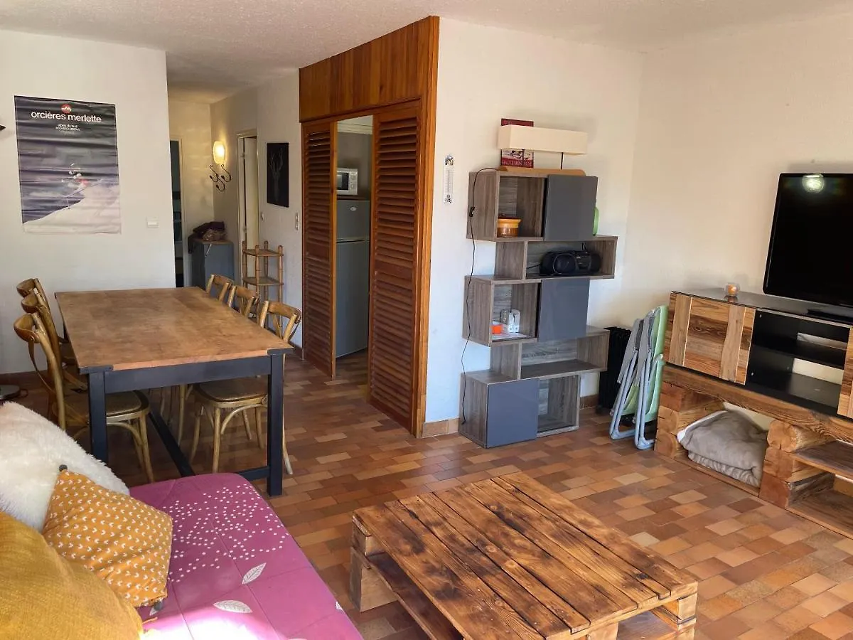 Appartement Rdc 48m2 avec terrasse Proche Centre Station à Orcières